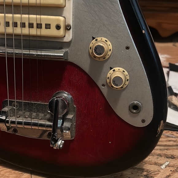 Vintage Japanese rare 4 pick up 6 switch guitar. Valued at $800. - Picture 4 of 6